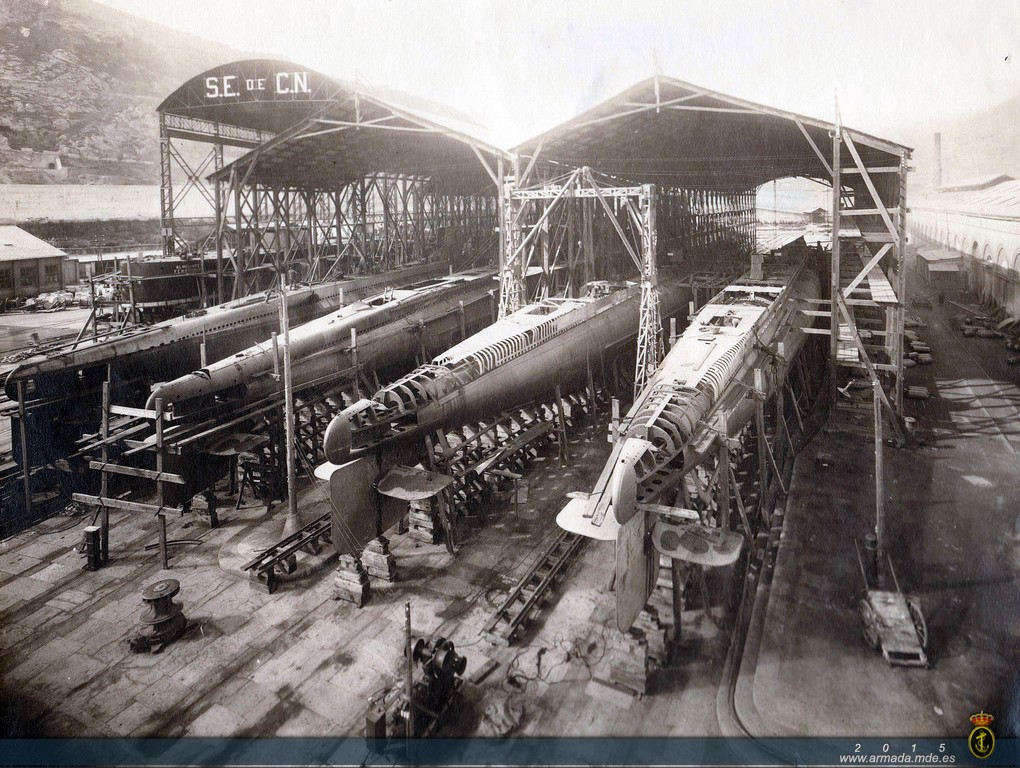 Submarinos clase C en construcción en las gradas de la SECN de Cartagena. Agosto de 1928.